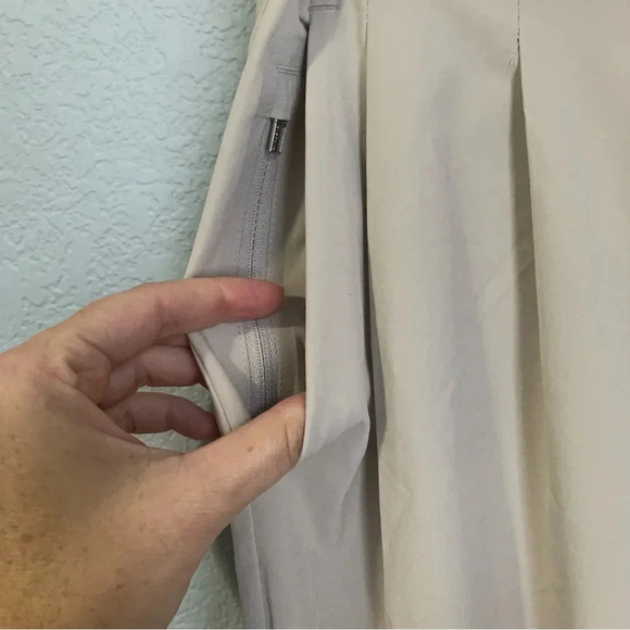 Athleta Skyline II Light Kahki Cream Paperbag Waistband Pants- 6 - Picture 4 of 9